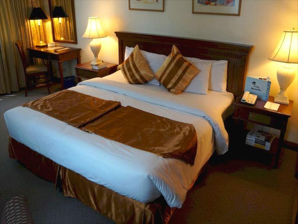 Tiara Oriental Hotel Makati City Eksteriør bilde